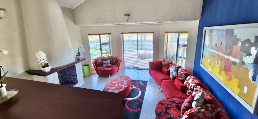 5 Bedroom Property for Sale in Summerstrand Eastern Cape